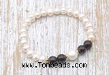 CFB604 6-7mm potato white freshwater pearl & garnet stretchy bracelet