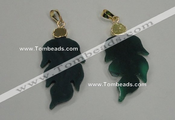 NGP1289 25*55mm leaf green agate pendants with brass setting