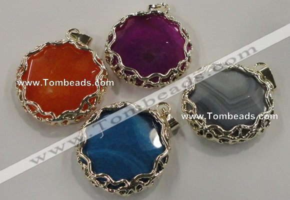NGP1561 10*45*47mm flat round agate with brass setting pendants