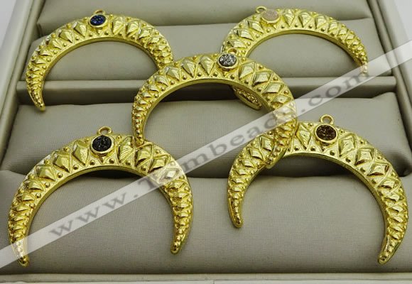 NGP7608 30*40mm moon-shaped plated druzy agate pendants wholesale