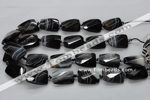 CAA287 22*30mm twisted & faceted rectangle black line agate beads