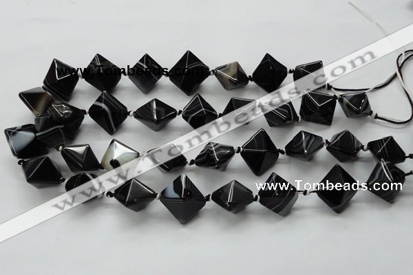 CAA293 15.5 inches 18*18*18mm black line agate gemstone beads