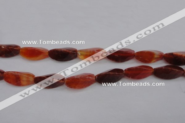 CAG4202 10*20mm faceted & twisted trihedron natural fire agate beads