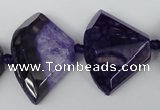 CAG5583 15 inches 20*30mm faceted triangle dragon veins agate beads