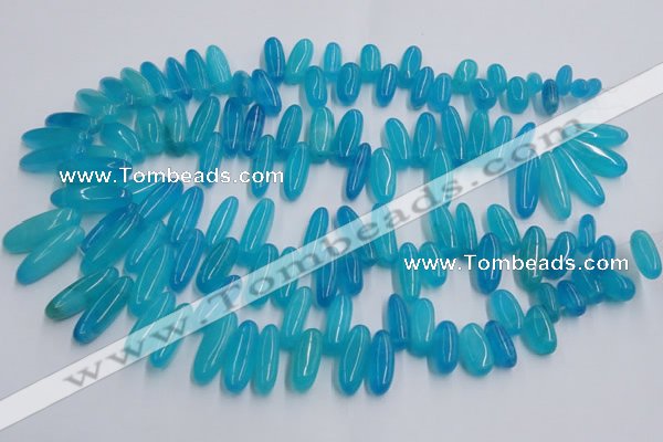 CCH500 15.5 inches 6*18mm - 8*25mm dyed white jade chips beads