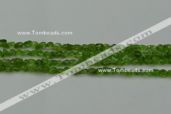 CCH675 15.5 inches 4*6mm - 5*8mm peridot gemstone chips beads