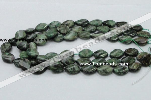 CEM28 15.5 inches 15*20mm twisted teardrop emerald gemstone beads