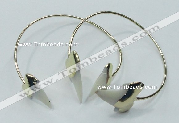 CGB795 18*25mm - 22*28mm teeth-shaped shell bangles wholesale