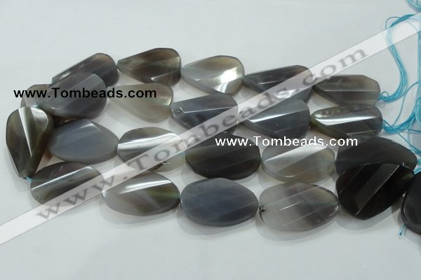 CNG486 15.5 inches 25*35mm twisted & faceted nuggets grey agate beads