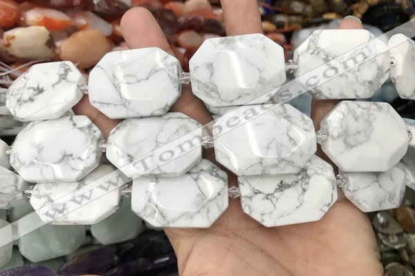 CNG8556 22*30mm - 25*35mm faceted freeform white howlite beads