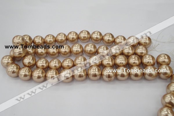 CSB645 15.5 inches 18mm whorl round shell pearl beads