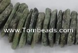 CTD1632 Top drilled 5*20mm - 8*40mm sticks green kyanite beads