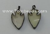 NGP6452 22*28mm - 25*35mm arrowhead lemon quartz pendants